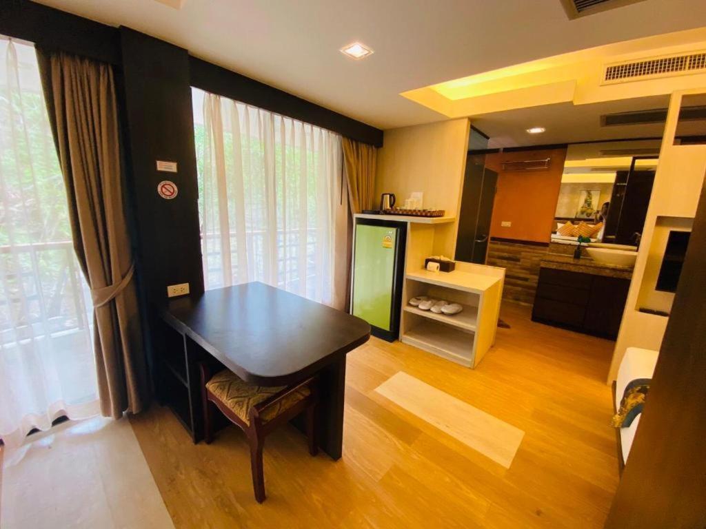 Phi Phi Nice Beach Hotel Hip Экстерьер фото