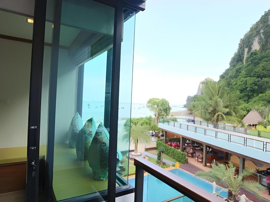 Phi Phi Nice Beach Hotel Hip Экстерьер фото